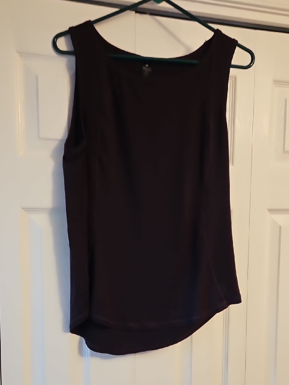 Yogalicious Sleeveless Scoop Neck Tank - Plum